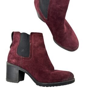 Sam Edelman Chunky Heel Chelsea Boots Suede Red Block Heeled Ankle 5.5 Classic
